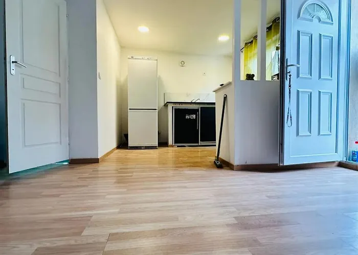 Nyaraló Charmante Maison A Avec Terrasse Proche De Paris Clermont